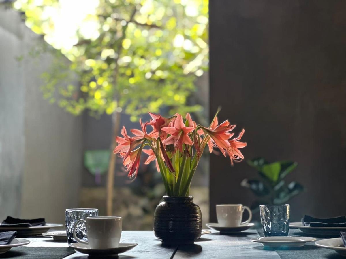 希克杜沃 Saffron Robes Living酒店 外观 照片
